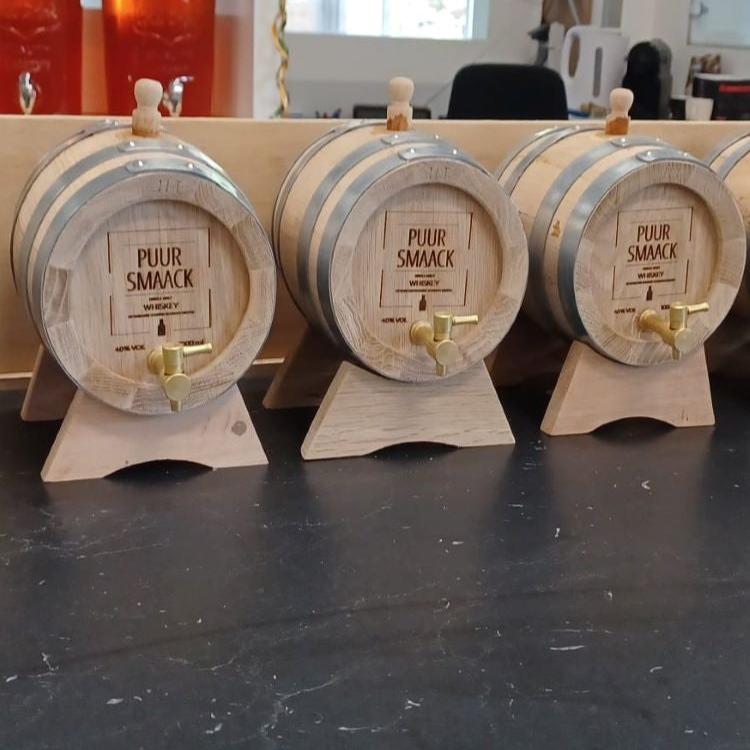 Single malt whiskey (Schavuyt) in een eiken vaatje